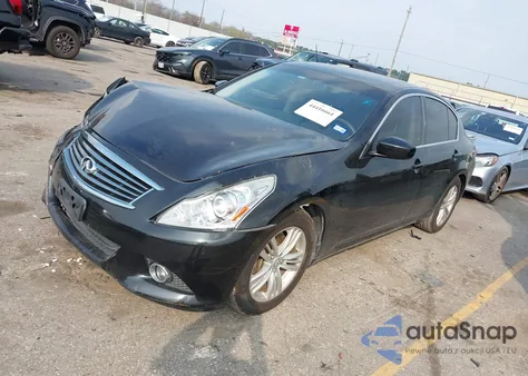 2013 Infiniti G37 Journey z USA, uszkodzony, nr VIN JN1CV6AP5DM711367